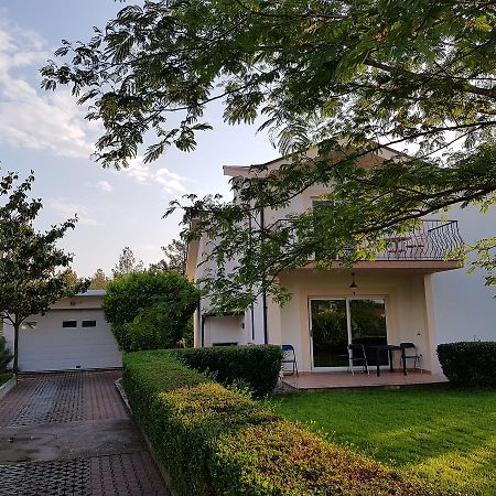 Guest House Kravica Любушки Екстер'єр фото