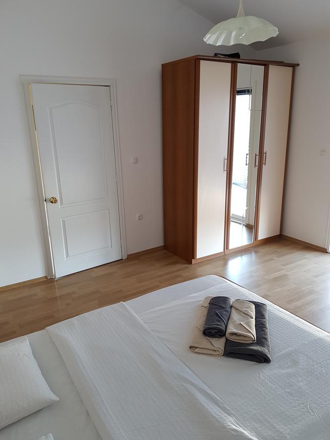 Guest House Kravica Любушки Екстер'єр фото