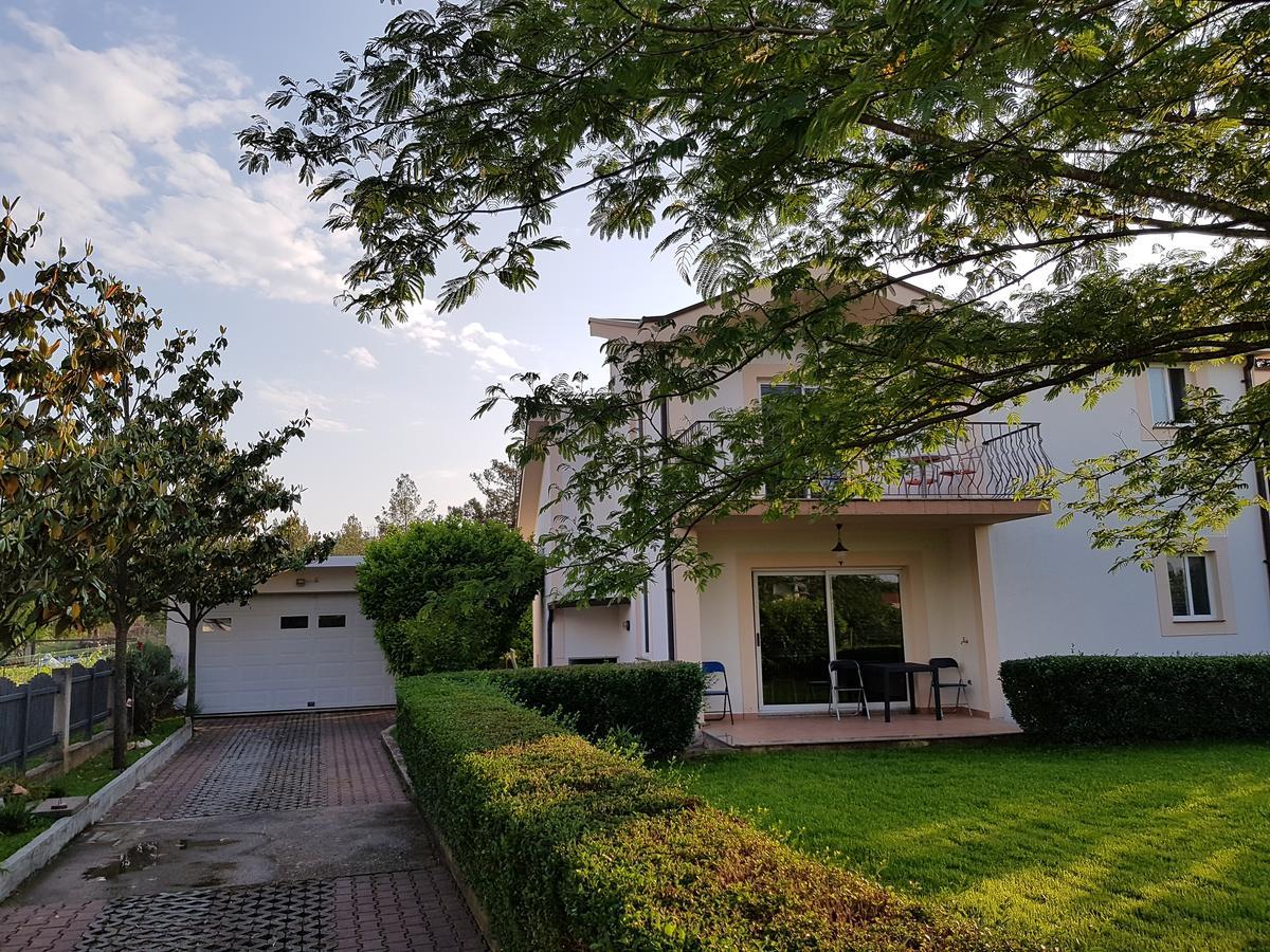 Guest House Kravica Любушки Екстер'єр фото